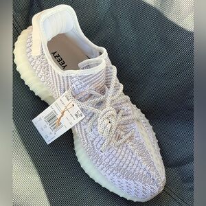 Yeezy 350 Static